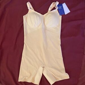 Honeylove, super power mid thigh bodysuit